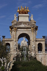 Fototapeta na wymiar Artistic fountain in a park of Barcelona