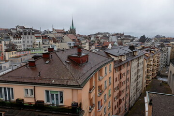 Naklejka premium Lausana es una ciudad en el lago de Ginebra, en la región de habla francesa de Vaud, Suiza. Es hogar de la sede central del Comité Olímpico Internacional, como también del Museo Olímpico y el Parque O
