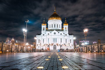 Fototapeta na wymiar Cathedral of Christ the Savior at night as an iconic symbol of tourism and Christianity in Russia