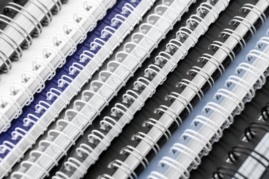 Verschiedene Papierwaren mit Notizbuch, Notizblock, Schreibblock, Schreibheft, Buch und Kalender