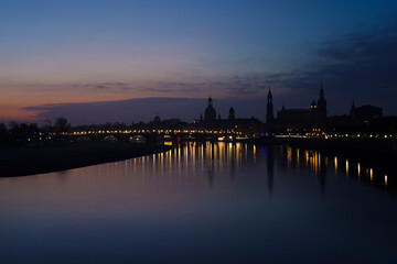 Fototapeta premium View over the old town of Dresden during sunrise