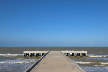 Concrete durability in small harbours .
