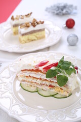Salty cake of roasted peppers, cheese and ham