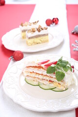 Salty cake of roasted peppers, cheese and ham