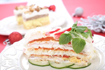 Salty cake of roasted peppers, cheese and ham