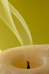 Humo de una vela recién apagada