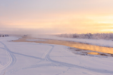 Fototapeta na wymiar cold mist over kalix river