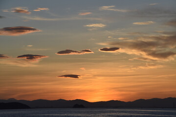 オレンジに染まる空