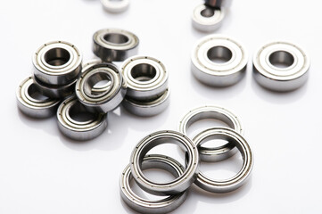 Metal precise bearings set