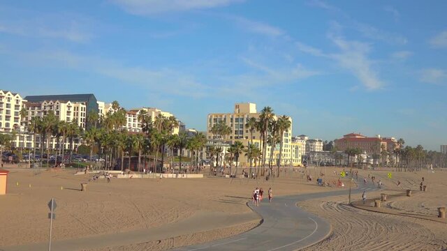 Beach in Santa Monica in slow motion 120fps