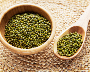 Raw mung beans