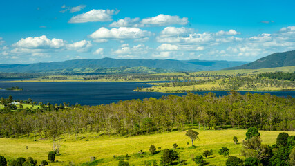 Obraz premium Picturesque landscape in rural South East Queensland overlooking lake Wivenhoe