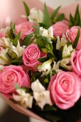 pink roses bouquet