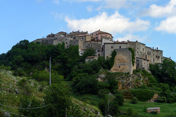 Fototapeta na wymiar Civitella Alfedena, old village in Abruzzi