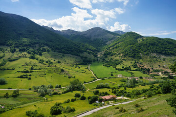 Fototapeta na wymiar Mountain landscape in Abruzzi near Scanno and Villetta Barrea
