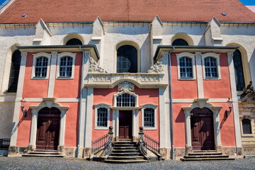 Fototapeta na wymiar zittau, deutschland - rote seitenfassade an der klosterkirche