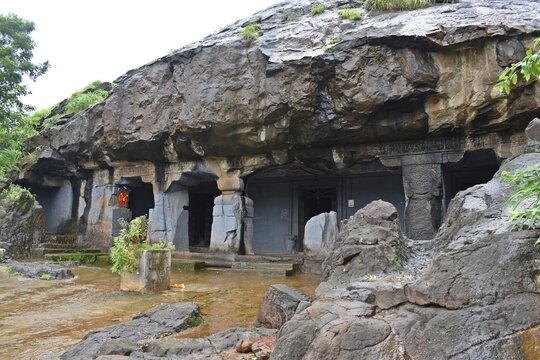 Lonad Caves, Bhiwandi, Thane, maharashtra 