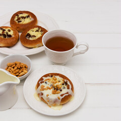 Cottage cheese dessert with salt peanut.