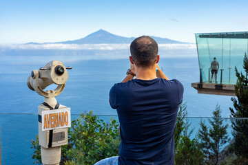 Der Norden von Gomera, Kanarische Inseln: Der berühmte Aussichtspunkt Mirador de Abrante in der...