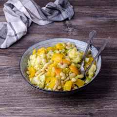 Vegetables with beans and green sauce