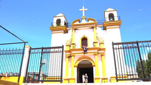 cathedral in san cristobal de las casas in chiapas, mexico