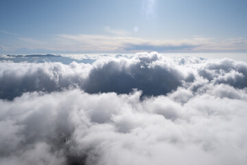 Obraz premium clouds over the mountains