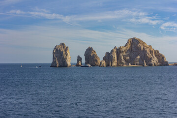 Fototapeta na wymiar view of the sea from the rocks