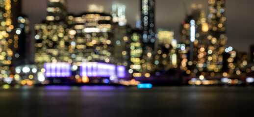 Fototapeta na wymiar New York skyline from Brooklyn with a blurry view