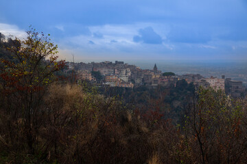 Fototapeta na wymiar View of the city of Tivoli of Italy from the top of the mountain