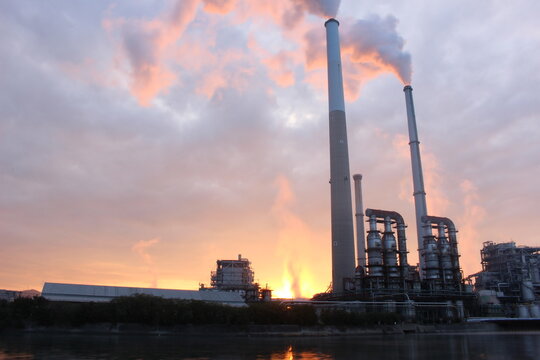 大気汚染 Images Browse 2 651 Stock Photos Vectors And Video Adobe Stock