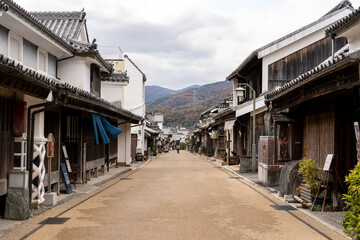 Fototapeta na wymiar 日本の昔の街並みが連なるうだつの街並み