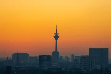 Skyline von Düsseldorf bei Sonnenuntergang © HansPeter