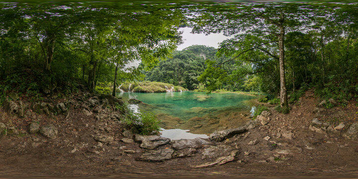 Semuc Champey
