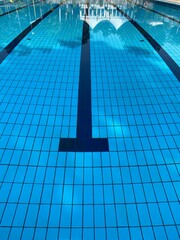 Schwimmbad Swimmingpool in Italien Triest im Sommer