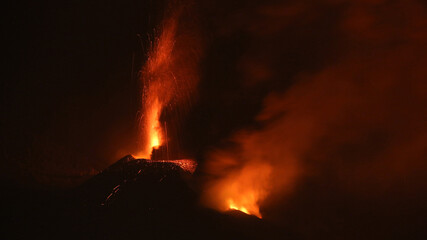 Fototapeta na wymiar Volcán Cumbre Vieja de La Palma, Islas Canarias, España