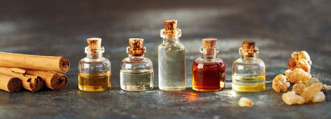 Panoramic header with essential oil bottles, frankincense and true cinnamon