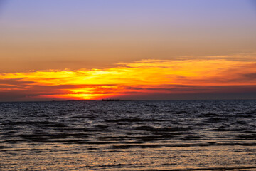 Fototapeta premium Sunset at sea