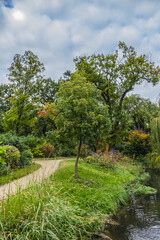 Autumn in Bois de Boulonge park. Bois de Boulogne ("Boulogne woodland"), large public park (from 1852) located along western edge of 16th arrondissement of Paris. France.