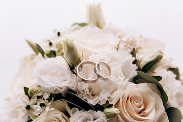 wedding rings and roses