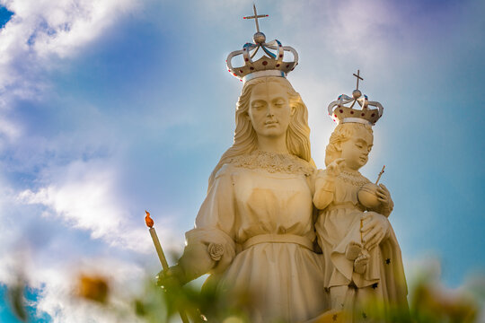 SCULPTURAL MONUMENT OF THE VIRGIN MARY. ORURO-BOLIVIA