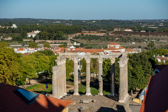 PORTUGAL ALENTEJO EVORA ROMAN TEMPLE