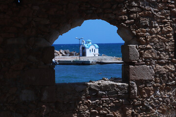 Kościół św . Dionizosa z Olymbos w porcie Kalamaki  Church of Agios Dionysios of Olymbos