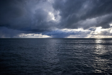 Obraz premium clouds over sea