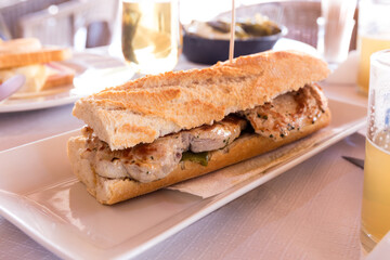 Pork loin sandwich with peppers
