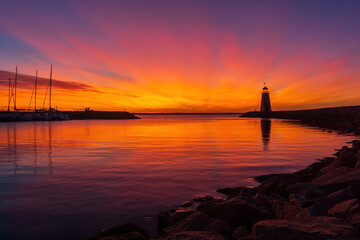 Fototapeta premium Sunset beautiful landscape of the Lake Hefner lighthouse