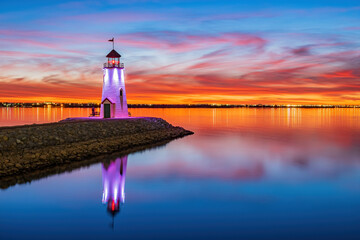Sunset beautiful landscape of the Lake Hefner lighthouse - obrazy, fototapety, plakaty