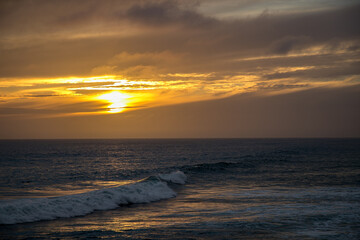 Obraz premium sunset at the beach