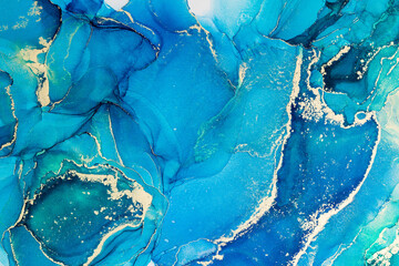 Alcohol ink painting with blue and turquoise colors with gold metallic glitter © Elisabeth Cölfen