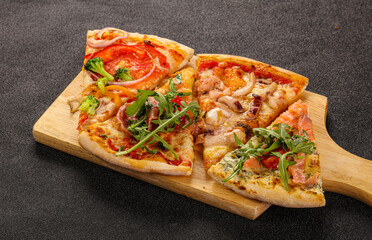 Sliced pizza mix with cheese