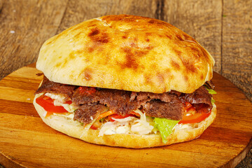 Doner in pita vith meat
